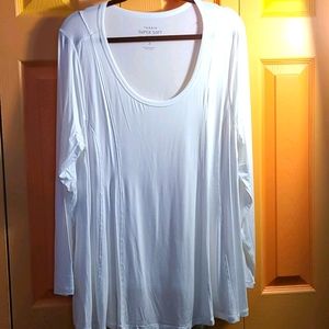 Torrid white top